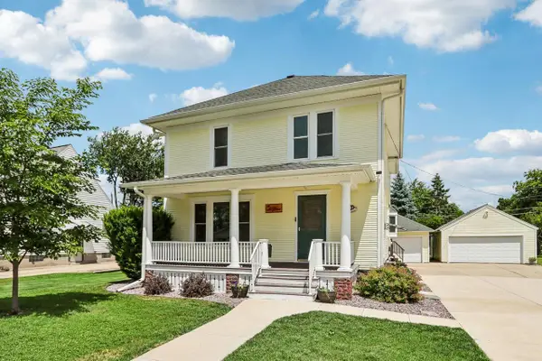 1401 Oakland Avenue, Janesville, WI 53545
