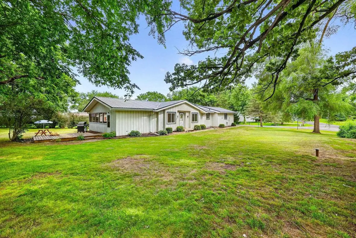 2730 Westchester Circle, Stoughton, WI 53589 - #1