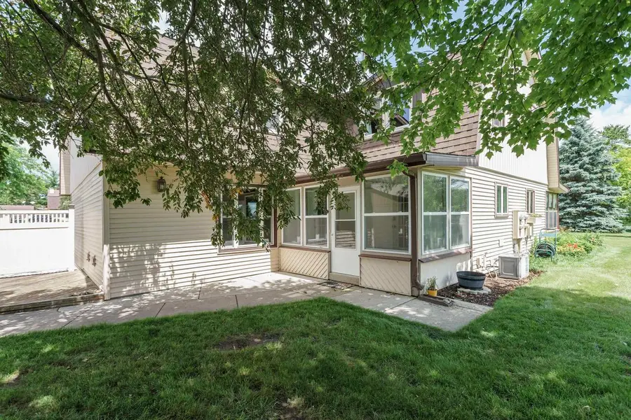 410 Saddle Ridge, Portage, WI 53901 - #2