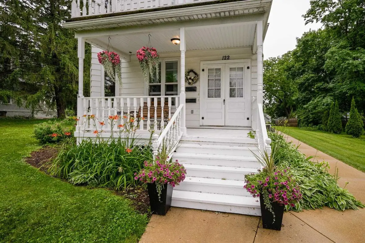 122 N 2nd Street, Mount Horeb, WI 53572 - #1