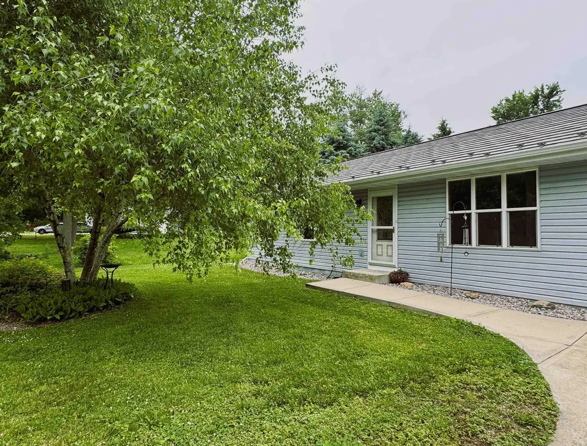 1321 E Road One Road, Edgerton, WI 53534 - #1