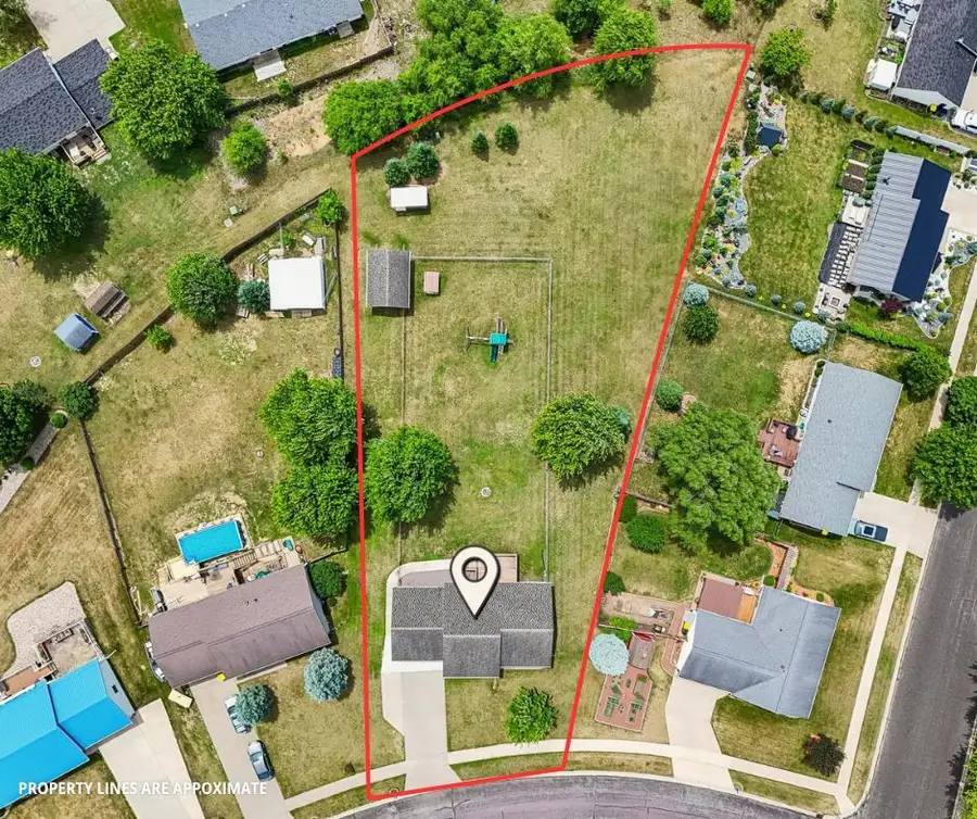 153 Kellie Marie Court, Reedsburg, WI 53959 - #2