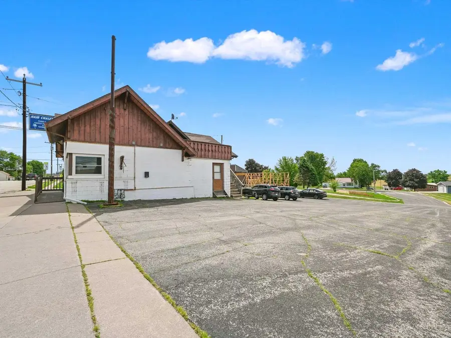 445 W Main Street, Dickeyville, WI 53808 - #3