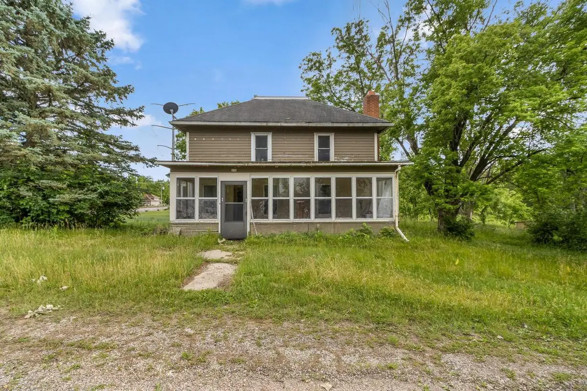 230 E Van Buren Street, Poynette, WI 53955 - #1