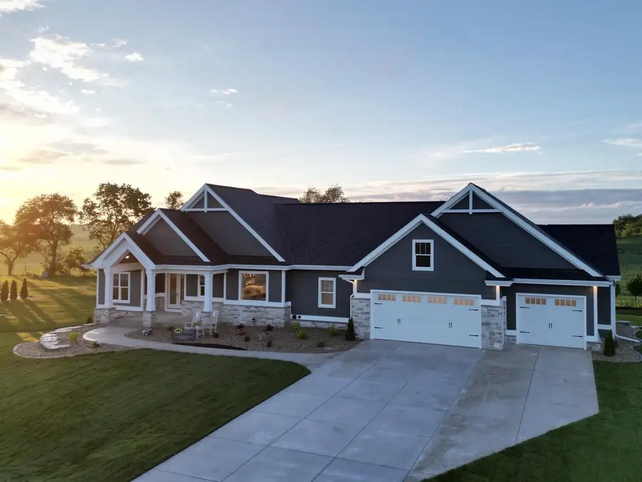 3306 Colton Way, Sun Prairie, WI 53590 - #2