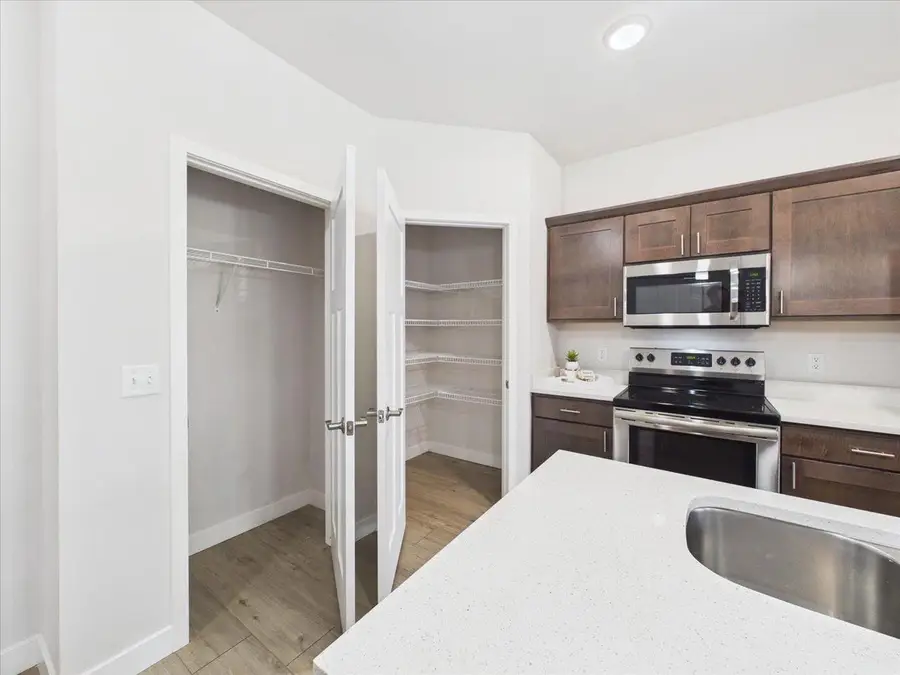 1501 N Windsor Avenue #203, Cottage Grove, WI 53527 - #2