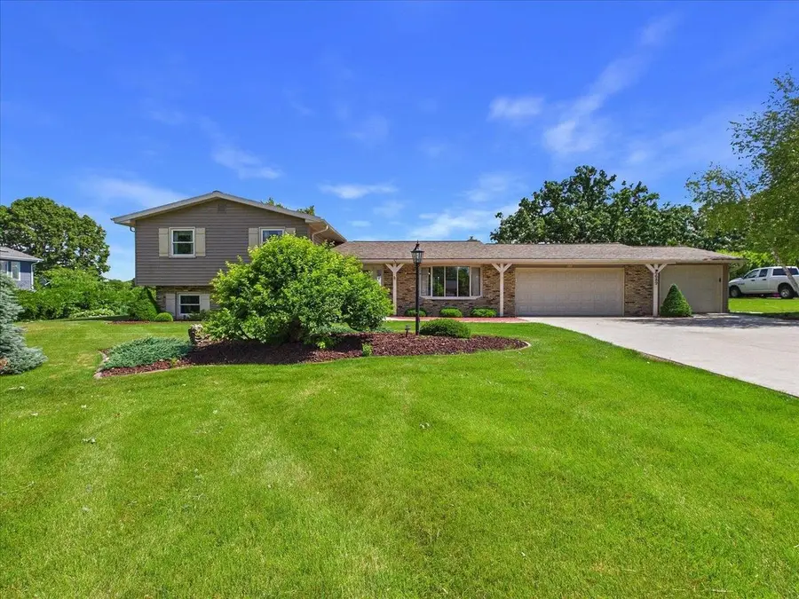 6689 Highland Drive, Windsor, WI 53598 - #2