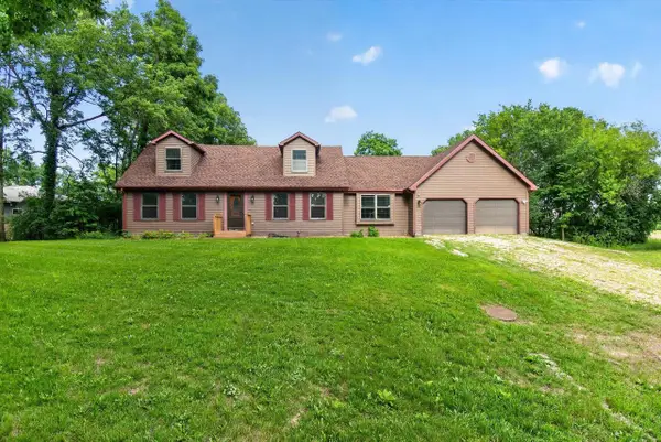 4437 S Oakley Road, Janesville, WI 53546