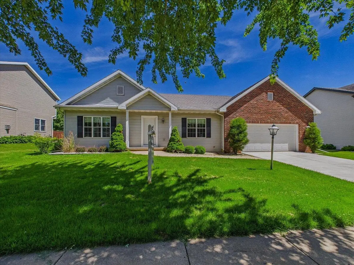 507 Galway Terrace, Cottage Grove, WI 53527 - #1