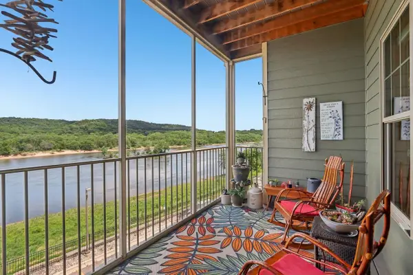 440 Water Street #212, Prairie Du Sac, WI 53578