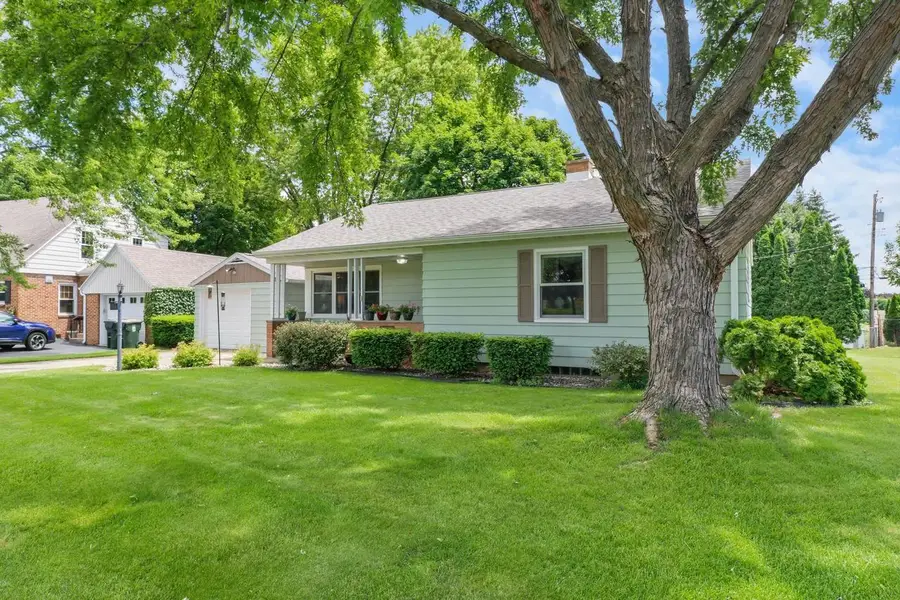 190 Hillcrest Circle, Sun Prairie, WI 53590 - #3