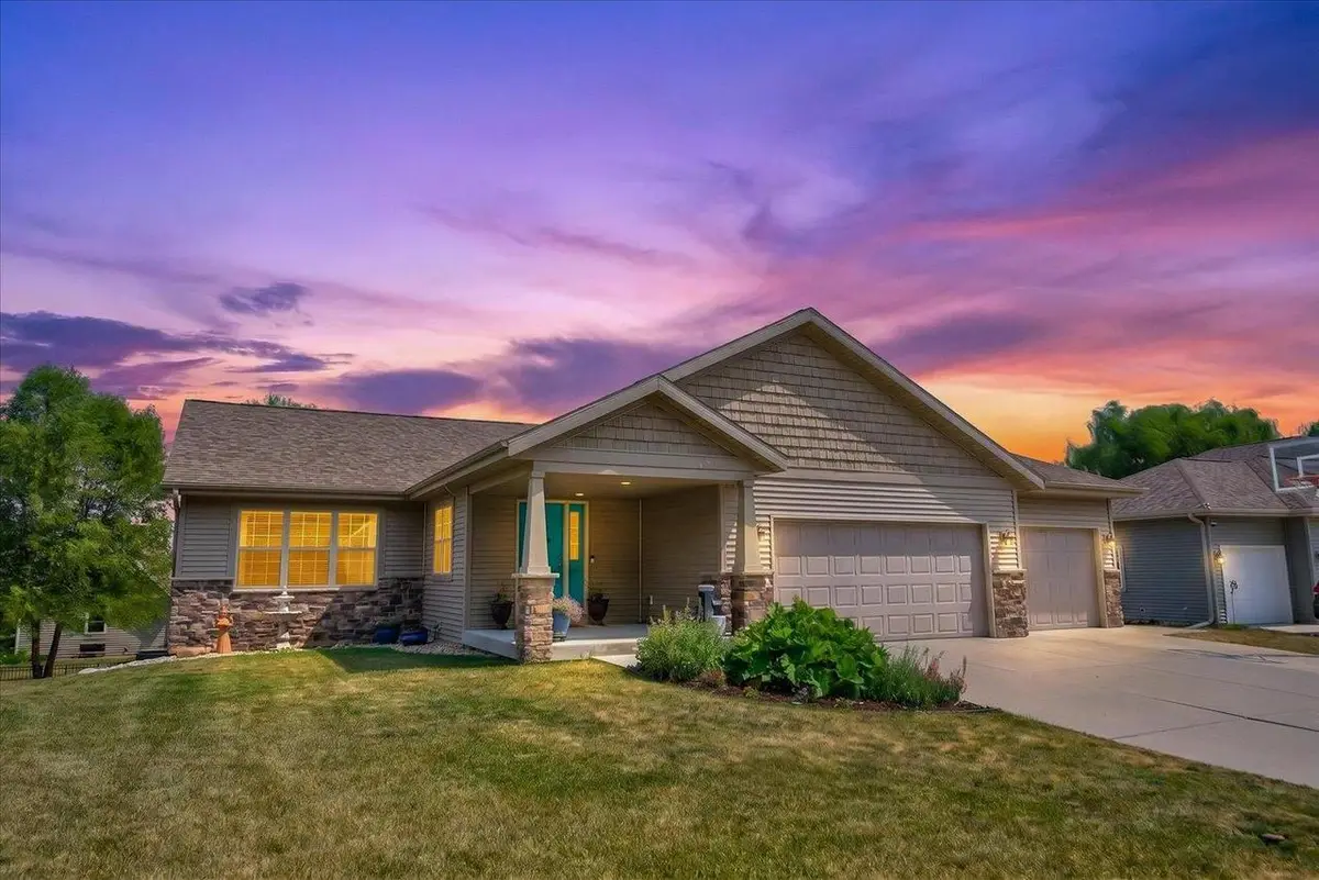 4034 Red Hawk Run, Black Earth, WI 53515 - #1