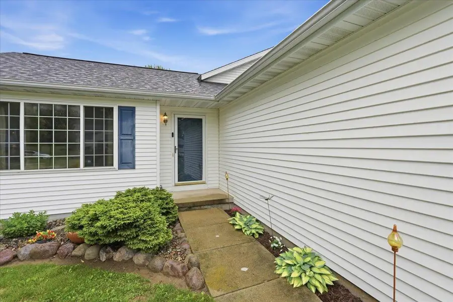 9 Ward Court, Madison, WI 53713 - #3