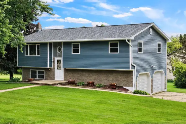 401 Linda Road, Mount Horeb, WI 53572