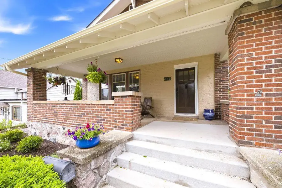 606 Doty Street, Edgerton, WI 53534 - #3
