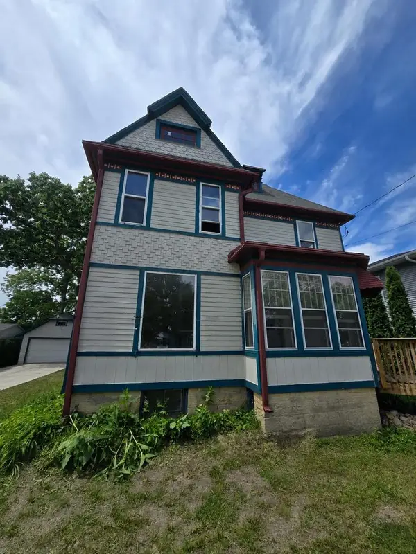 206 Linn Street, Janesville, WI 53548