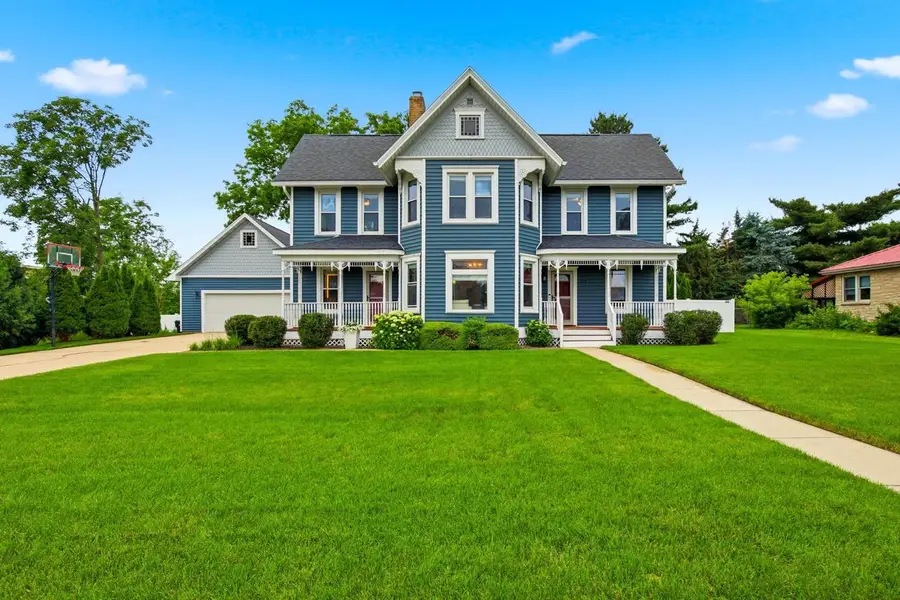 102 N Jefferson Street, Verona, WI 53593 - #2