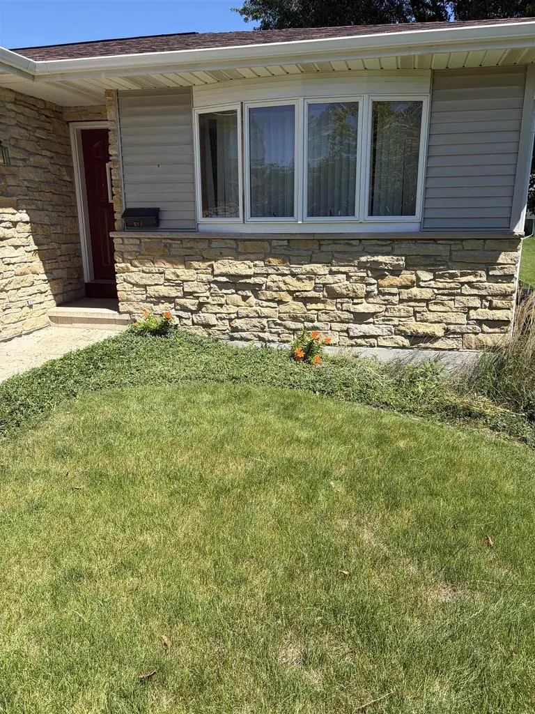 400 Lora Court, Dodgeville, WI 53533 - #3