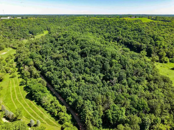 8 acres Pleasant Valley Drive, Richland Center, WI 53581