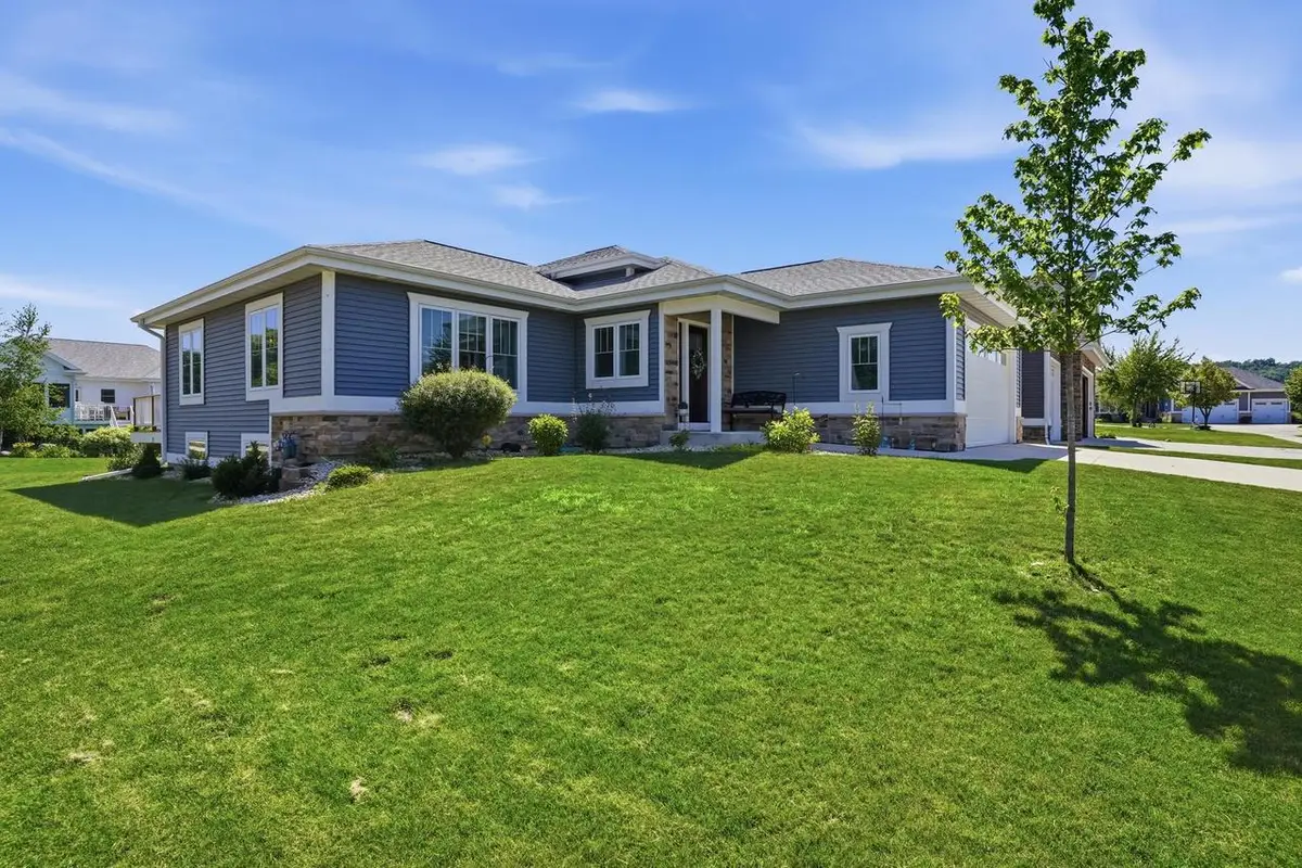 233 Greenway Circle, Deerfield, WI 53531 - #1