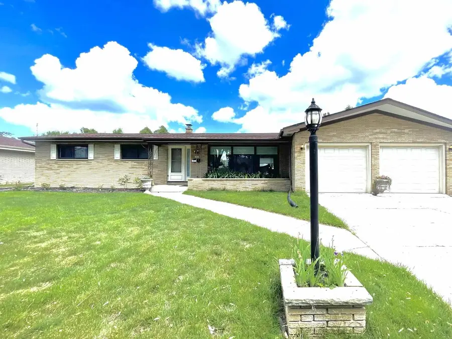 2311 N 24th Street, Sheboygan, WI 53083 - #2