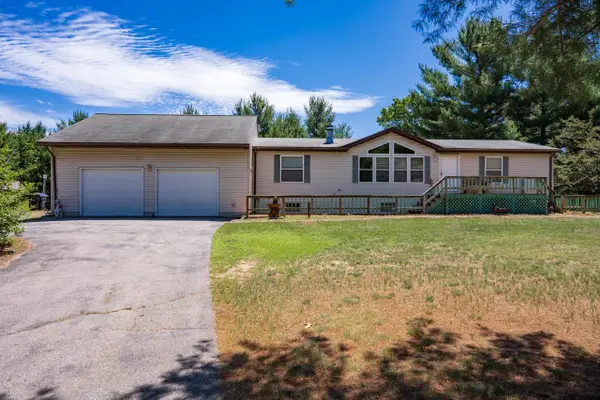 2628 10th Drive, Adams, WI 53910