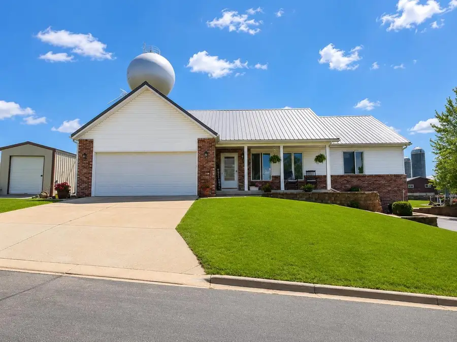 506 S Varnum Street, South Wayne, WI 53587 - #3