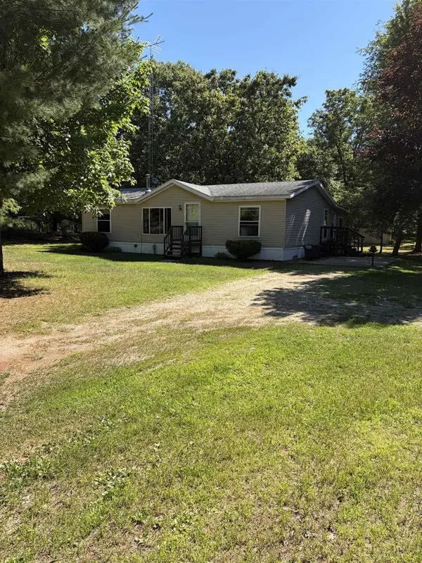 8713 N 3rd Court, Westfield, WI 53964