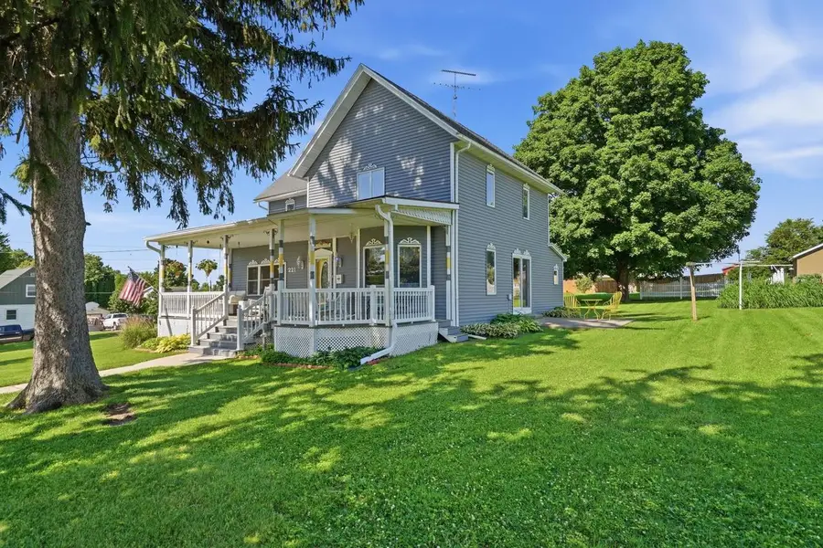 221 S Randolph Street, Cuba City, WI 53807 - #2