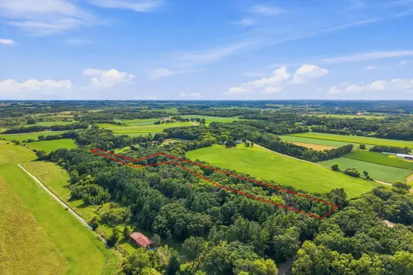 1787 STRAWBERRY ROAD, Deerfield, WI 53531