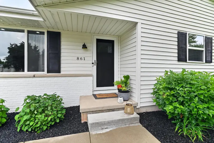 861 Blaser Court, Sun Prairie, WI 53590 - #2