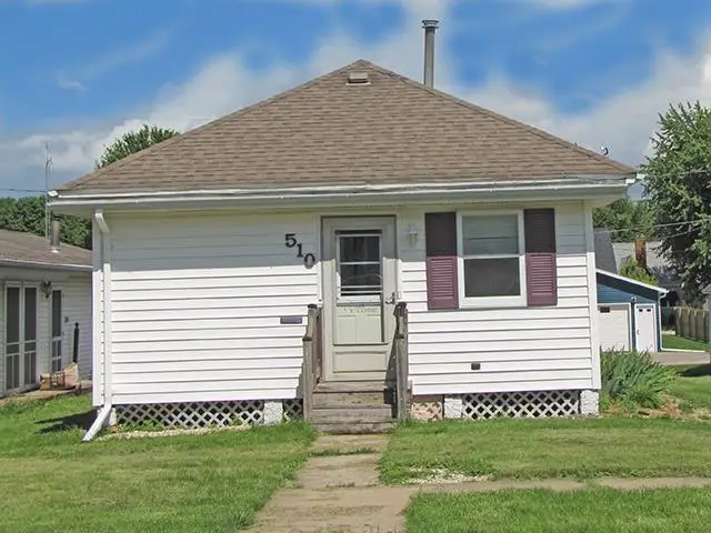 510 N Jackson Street, Cuba City, WI 53807 - #2