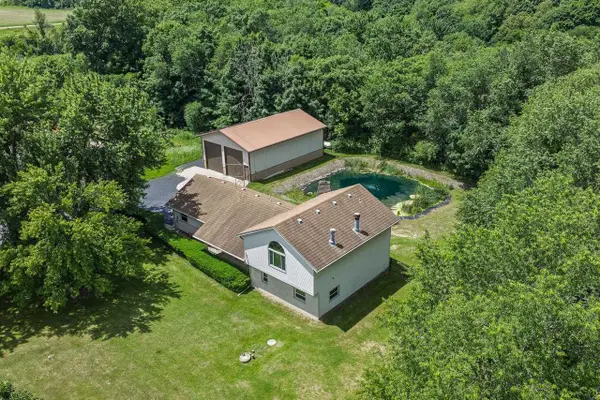 S6041 Oak Court, Baraboo, WI 53913