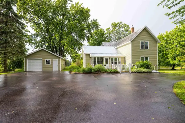 2121 County G Road, Westfield, WI 53964