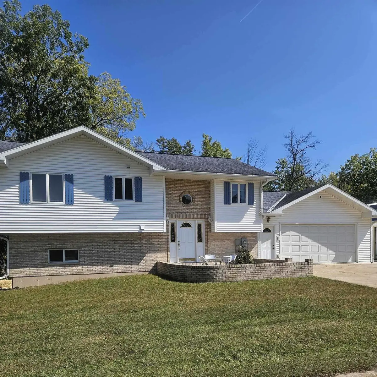 516 N East Street, Blue River, WI 53518 - #1