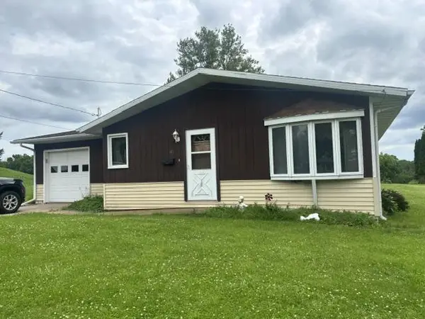 149 East Street, Potosi, WI 53820