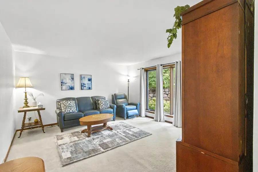 860 iroquois Circle, Baraboo, WI 53913 - #2