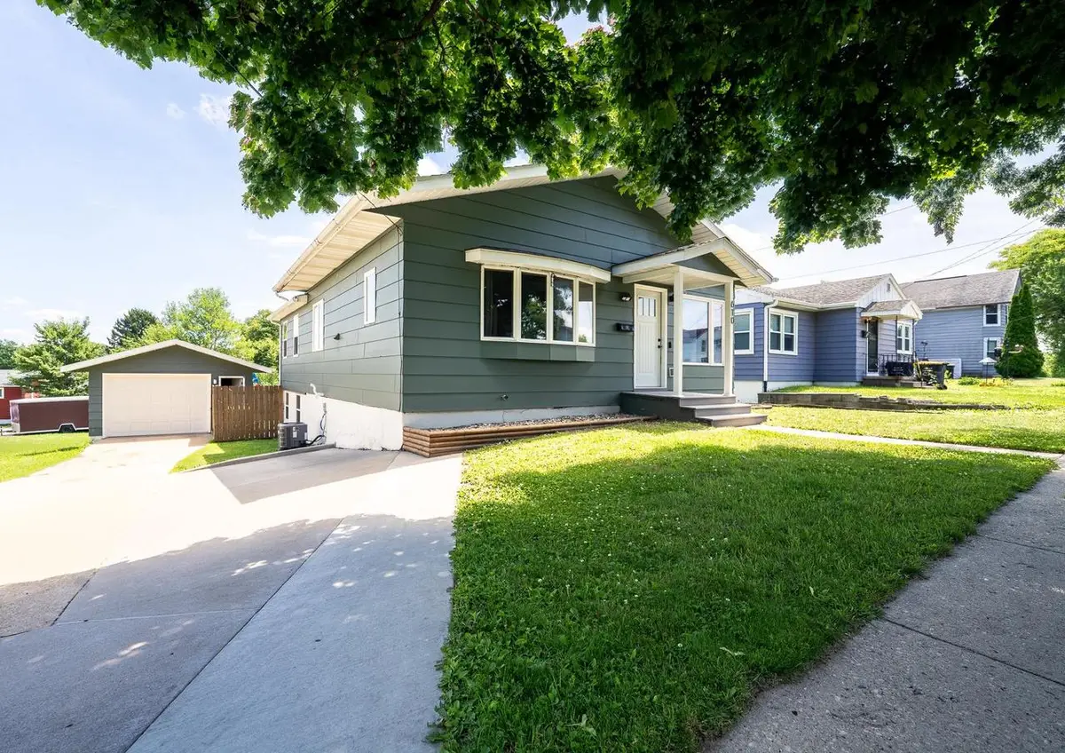 610 Glendale Avenue, Tomah, WI 54660 - #1