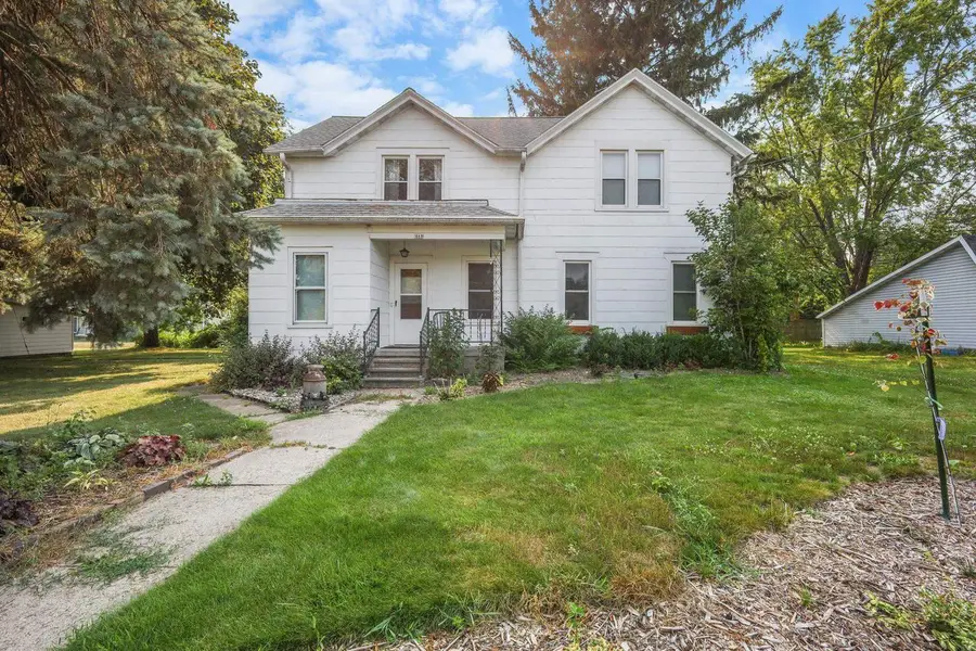 468 River Road, Columbus, WI 53925 - #2