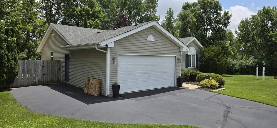 5003 TRAFFORD, Loves Park, IL 61111 - #2