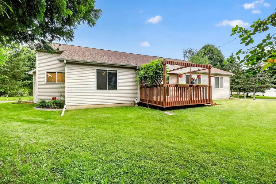 5237 Summer Ridge Drive, Madison, WI 53704 - #2