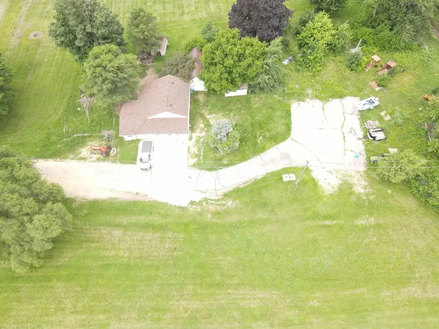 W6110 County Road B, Monroe, WI 53566 - #3