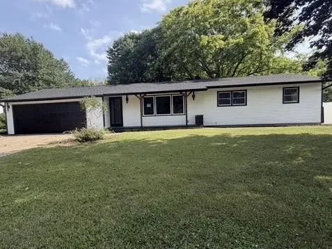 101 sunset Drive, Clintonville, WI 54929