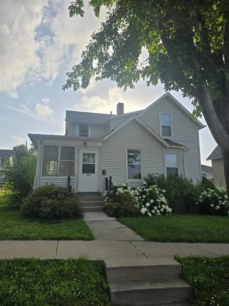 335 S Adams Street, Lancaster, WI 53813 - #1