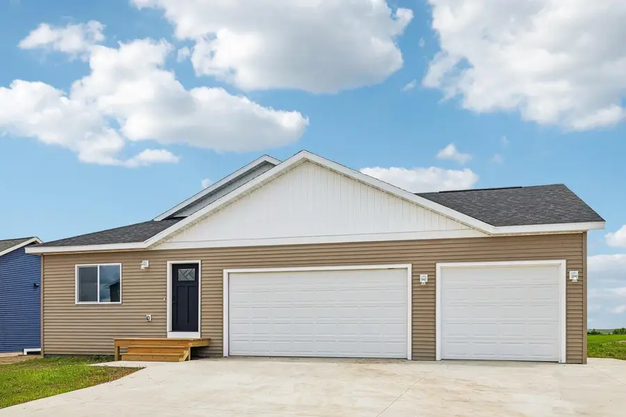 997 Bell Circle, Arlington, WI 53911 - #2