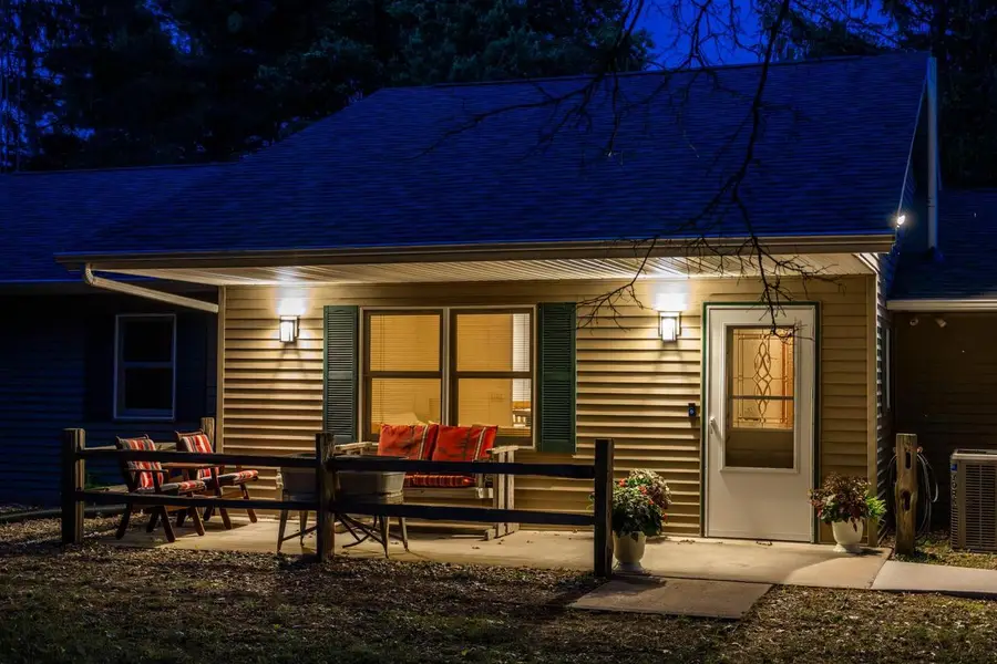 1054 W 13th Lane, Arkdale, WI 54613 - #2