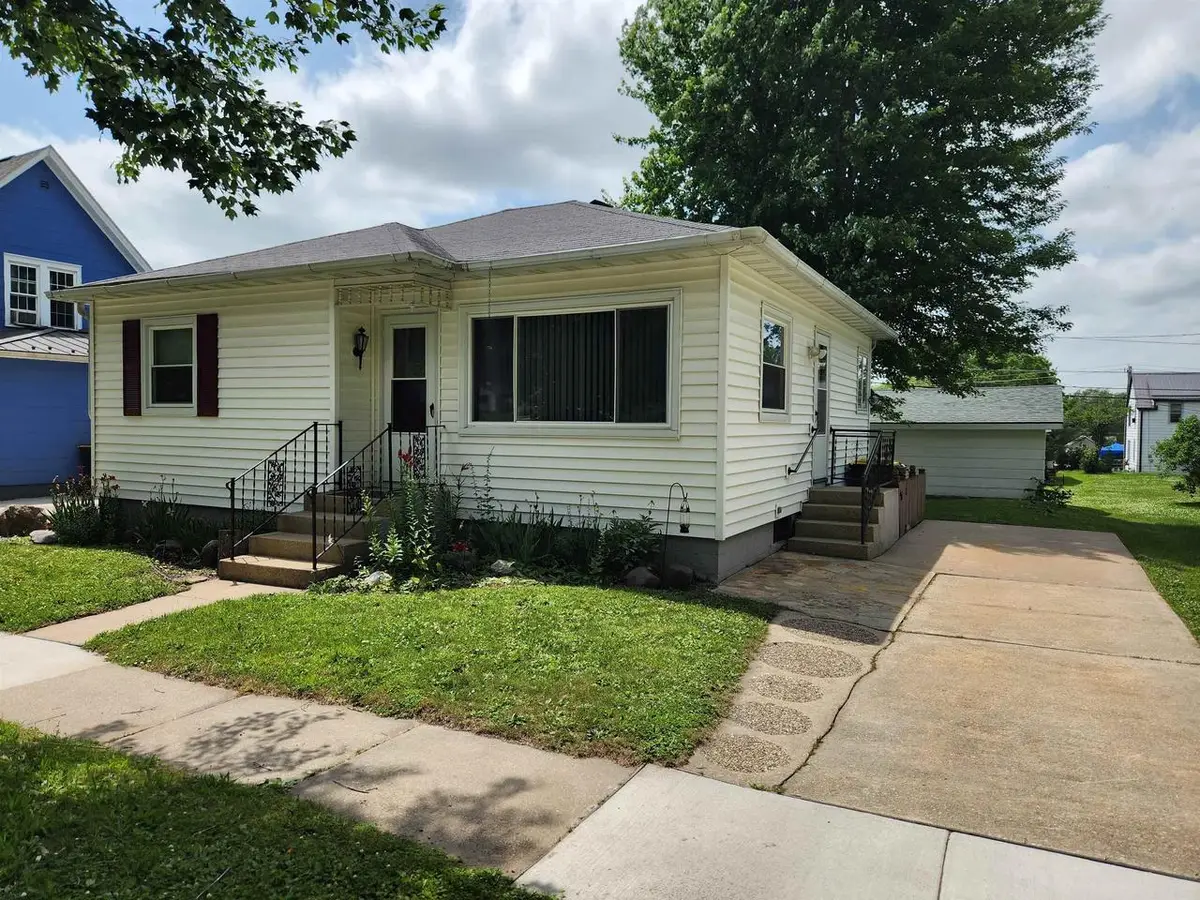 1140 Park Street, Richland Center, WI 53581 - #1