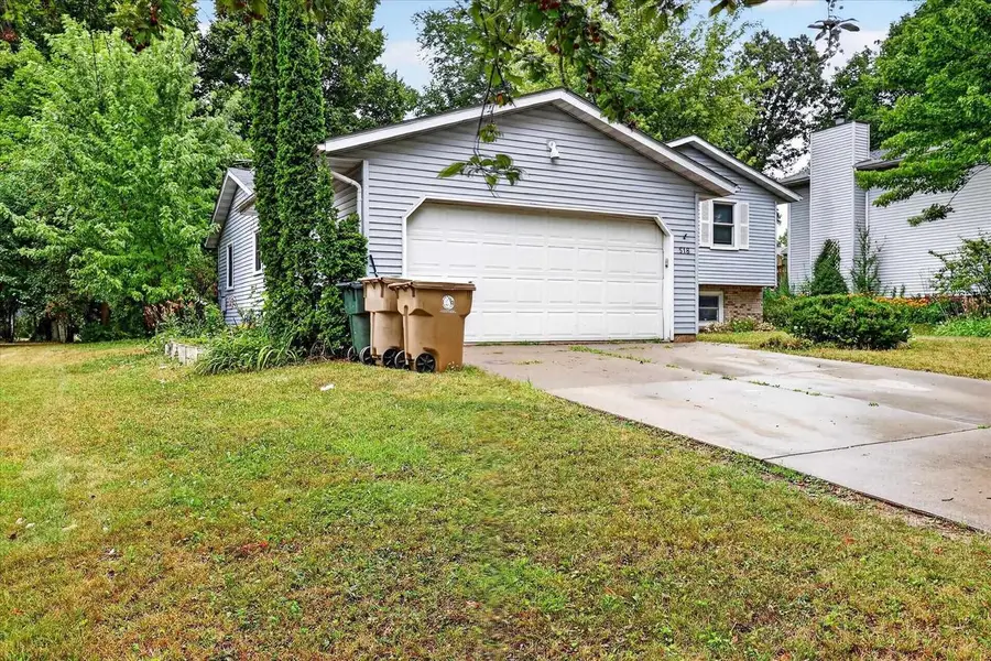 518 Seven Nations Drive, Madison, WI 53713 - #3