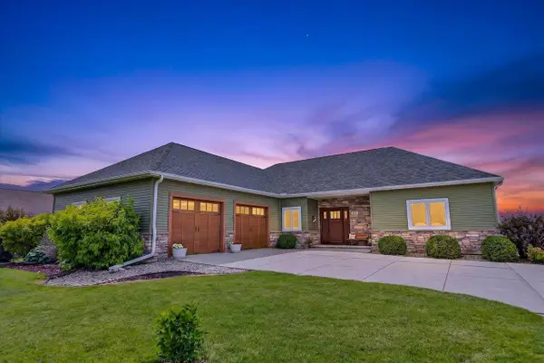 2315 Manley Drive, Sun Prairie, WI 53590