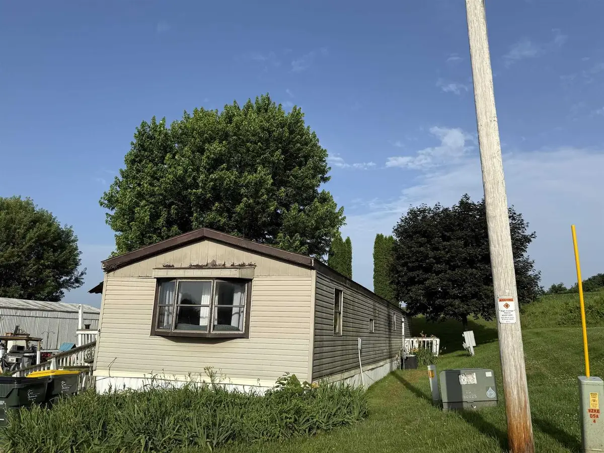 33455 Industrial Drive #41, Wauzeka, WI 53826 - #1